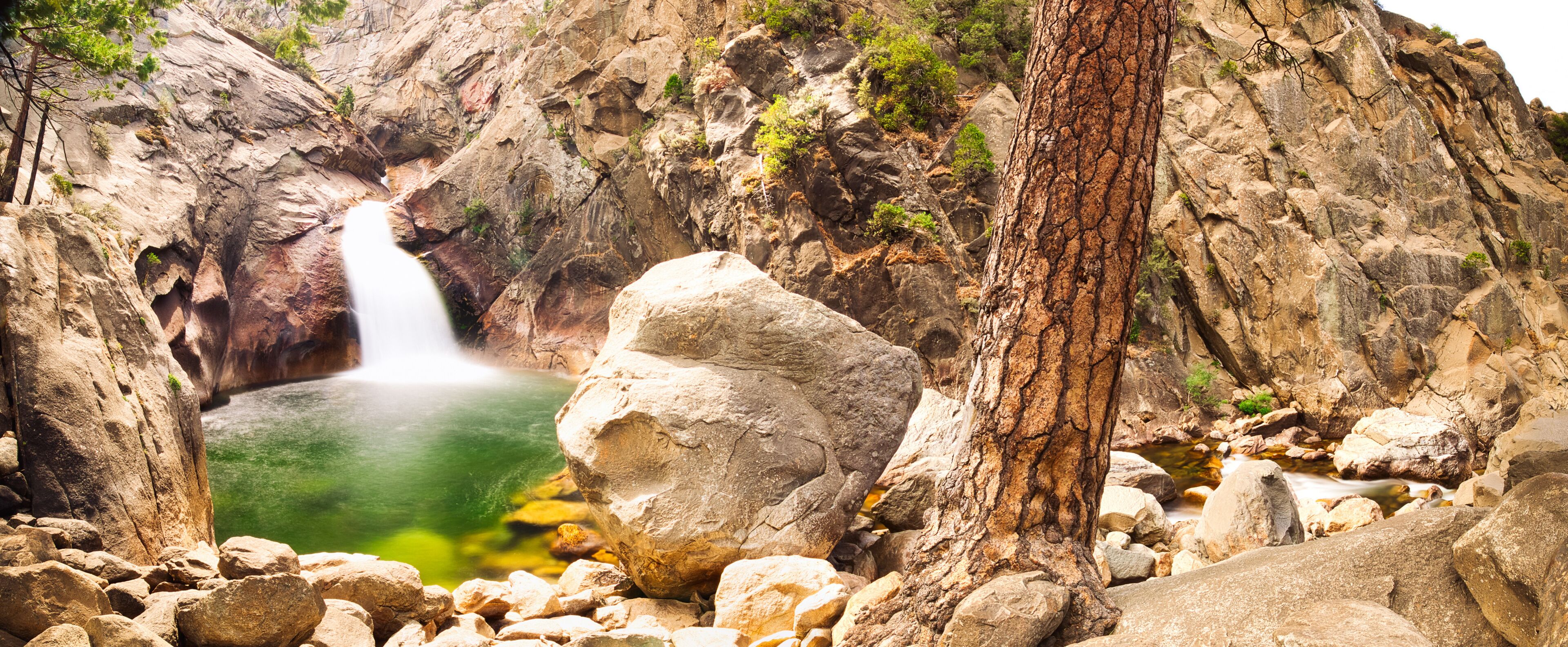 Roaring River Falls in the Kings Canyon National Park, California