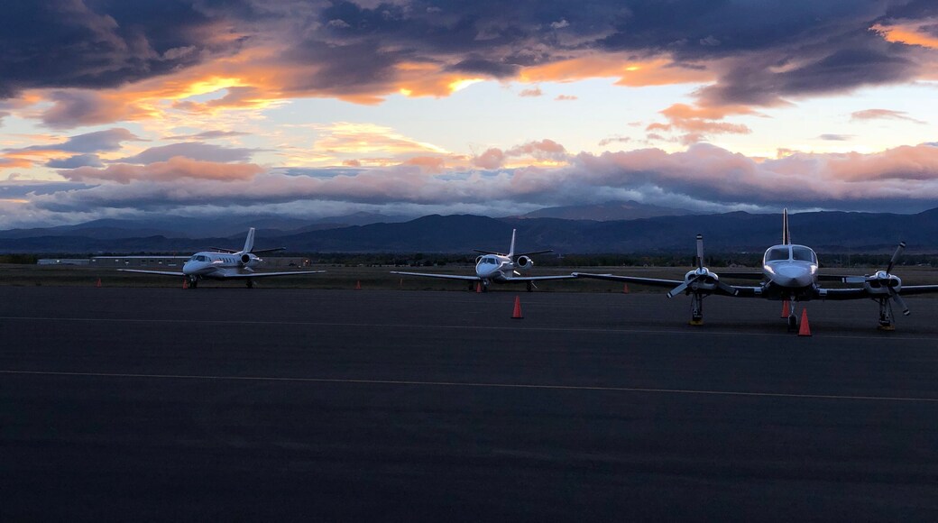 Another peaceful night at the airport.