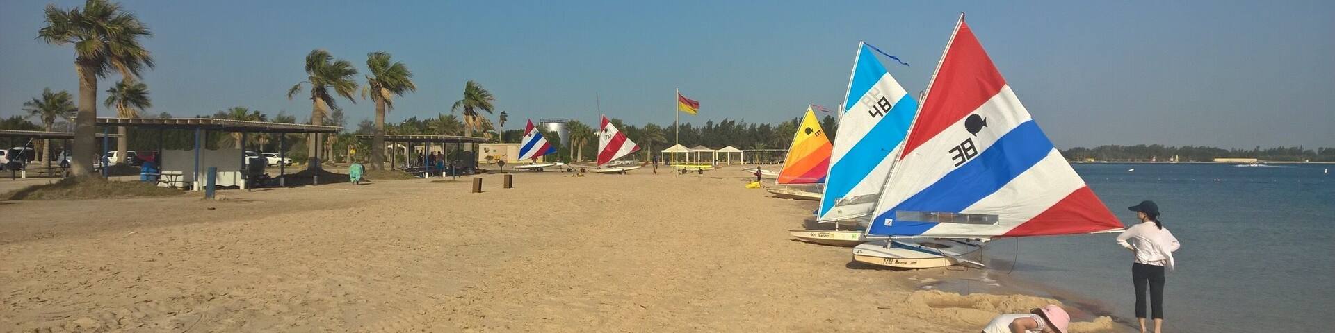 And another perfect day at the beach.
April 2016 still showing marvellous weather.