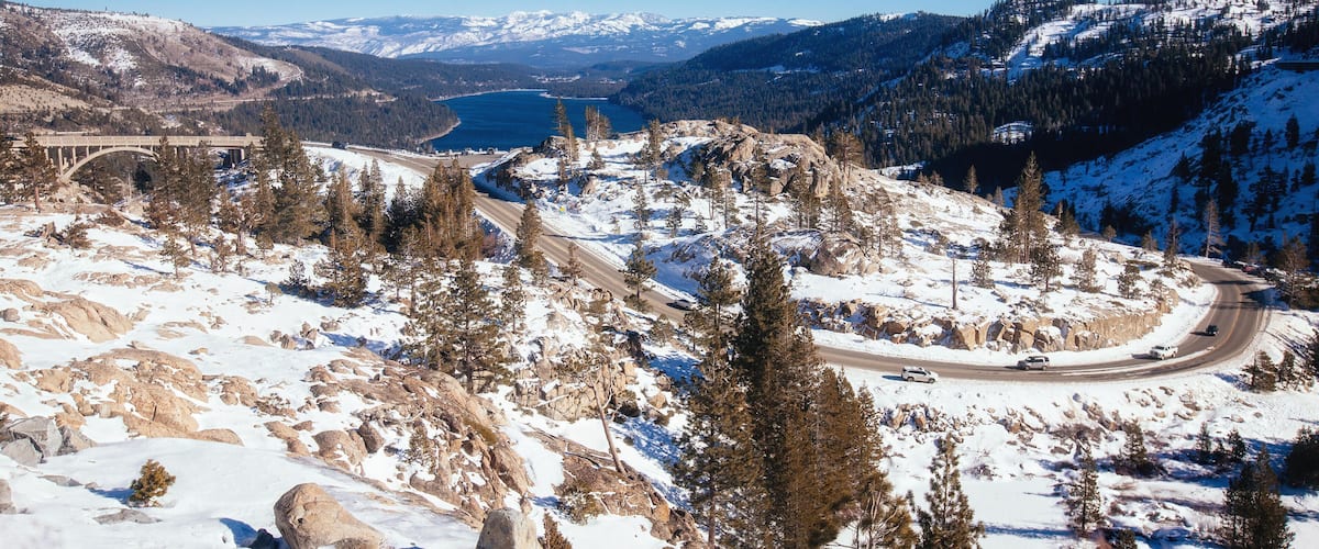 F47KW0 Donner pass near truckee