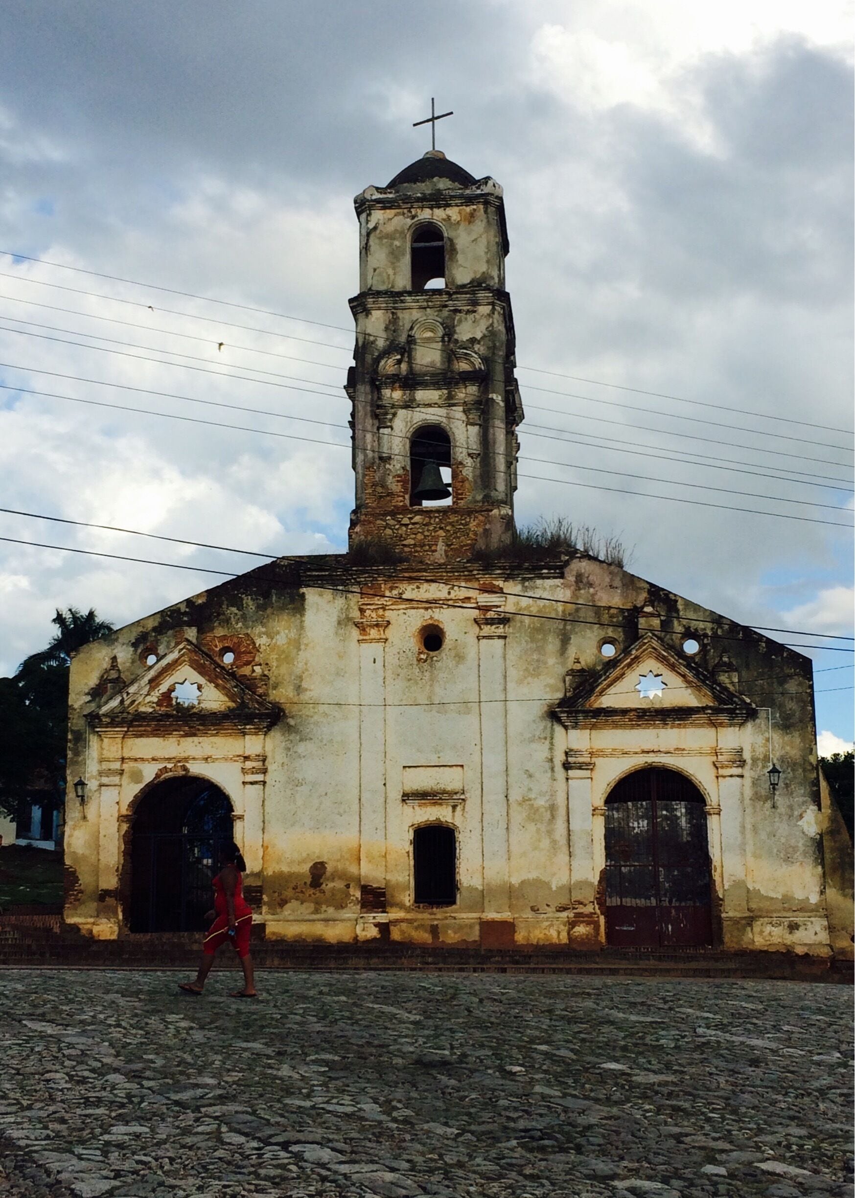 The remains of the large Iglesia de Santa Ana, built in the 18th Century. There is impressive bell tower. Also on this same square is an old Spanish prison from the mid 1800s, which now serves as the tourist center and cultural center. You can also find here art gallery, craft market, ceramics store, and eating establishments. #architecture
