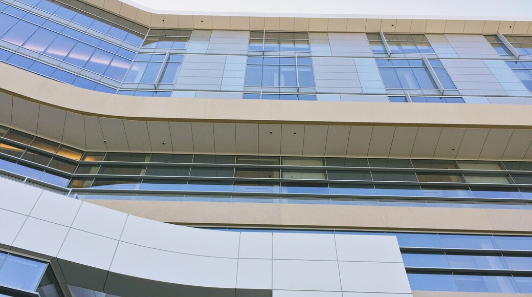 Beautiful reflections, layers of metal, interwoven shapes & joints. Look up next time you're in the area and try to appreciate the #details of glass, metal and the shapes they create.
Tip: at just the right moment on a perfect California sunset the glass on the parking structure side reflects gorgeous pinks, oranges, blues - all the amazing colors we love at sunset.