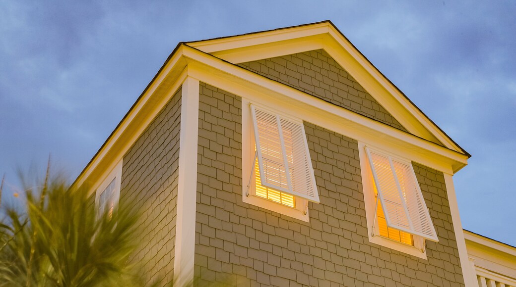 Murrells Inlet which includes a house and night scenes