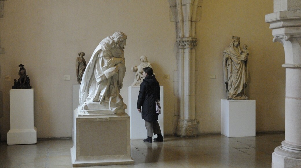 Dijon showing a statue or sculpture, art and interior views