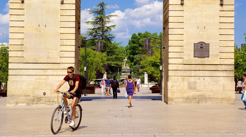 Dijon fasiliteter samt sykling, torg eller plass og monument