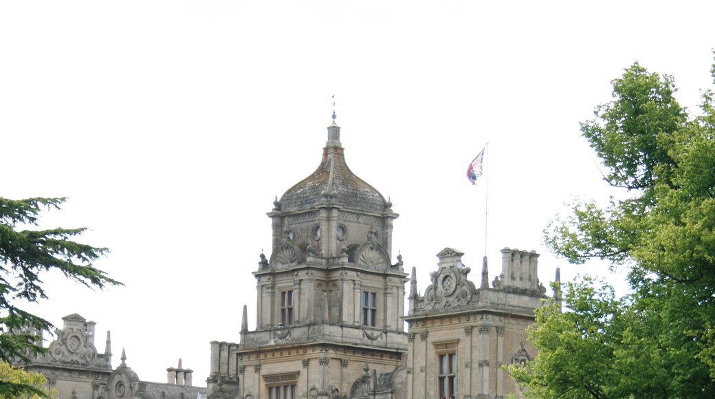 Shot of the front of Westonbirt House, which is part of Westonbirt School. Camera location 51° 36′ 19.5″ N, 2° 11′ 52.2″ W View this and other nearby images on: OpenStreetMap - Google Earth 51.605417; -2.197833