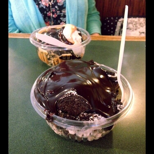 With 200 different sundae and shake options there is always something new to try at this small town restaurant #FoodieFinds