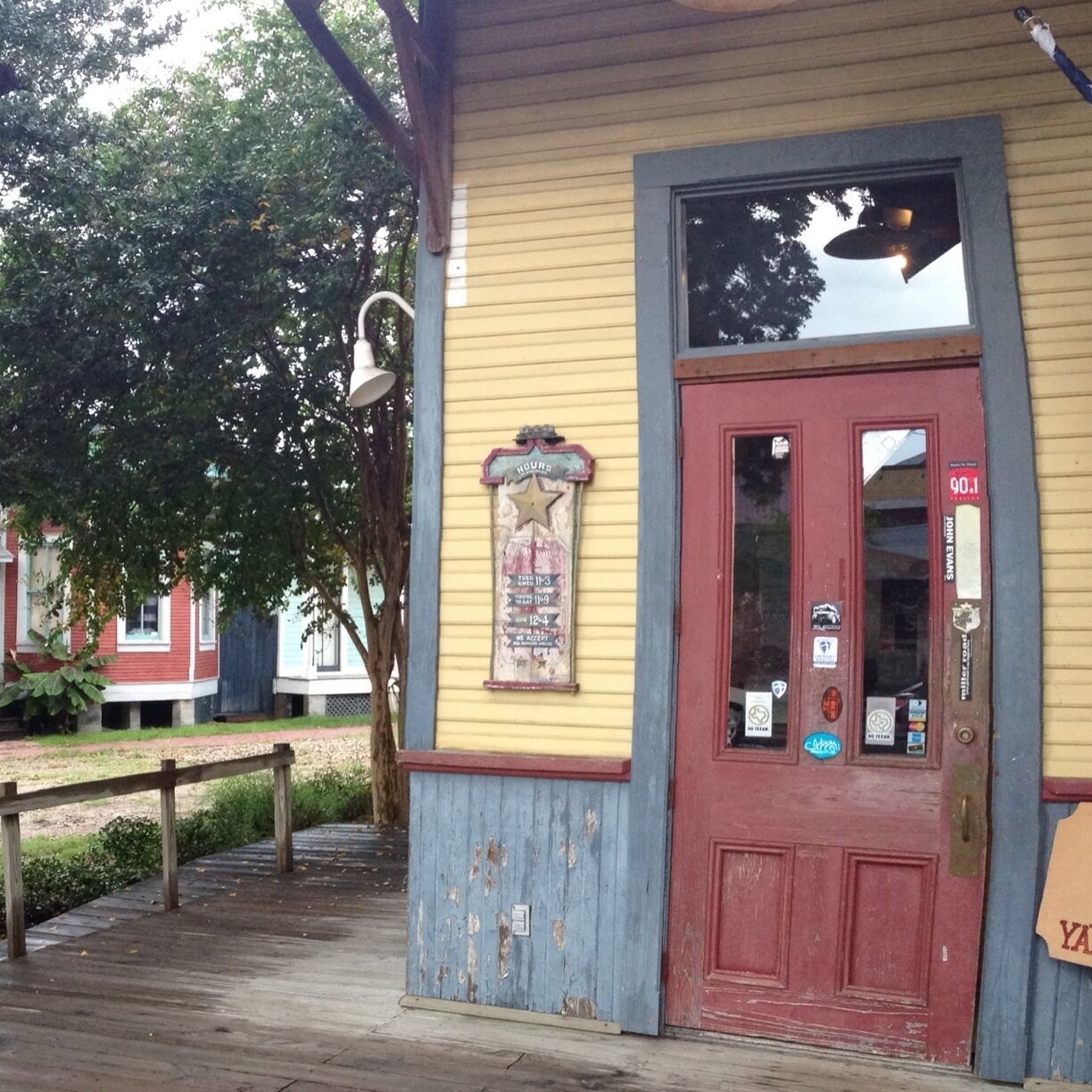 Puffabelly's restaurant. Spring, Texas. Good food, live entertainment. 