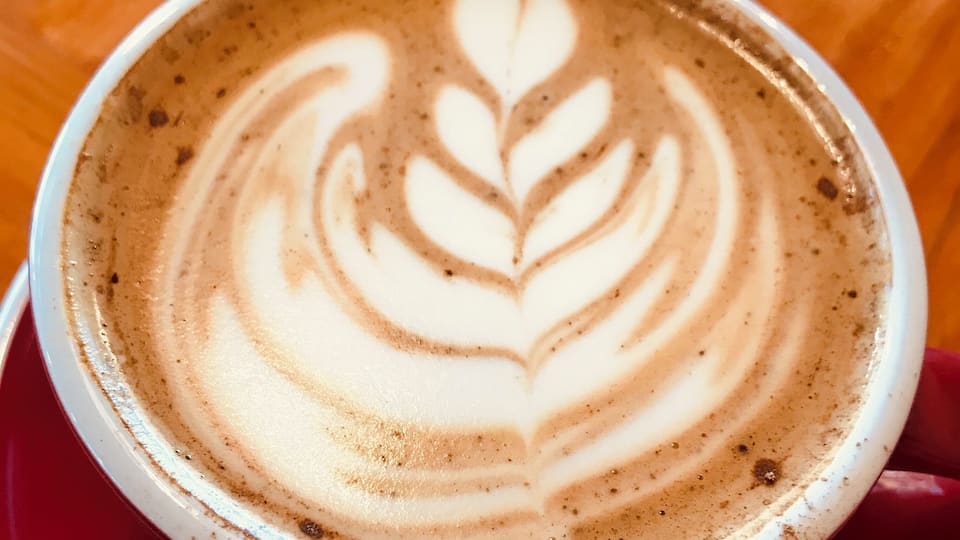 If you’re in The Woodlands, be sure to breakaway from Town Center and visit Love Beans Coffeehouse. You won’t be disappointed ❤️ #mexicanmocha #latteart #texas
