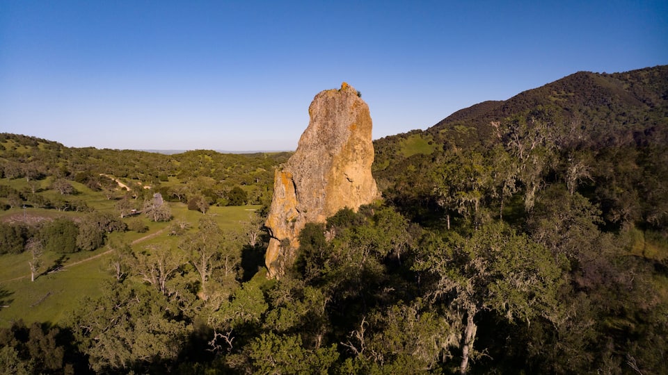 APRIL 2024, PASO ROBLES, CA - Chimney Rock amongst California Oaks