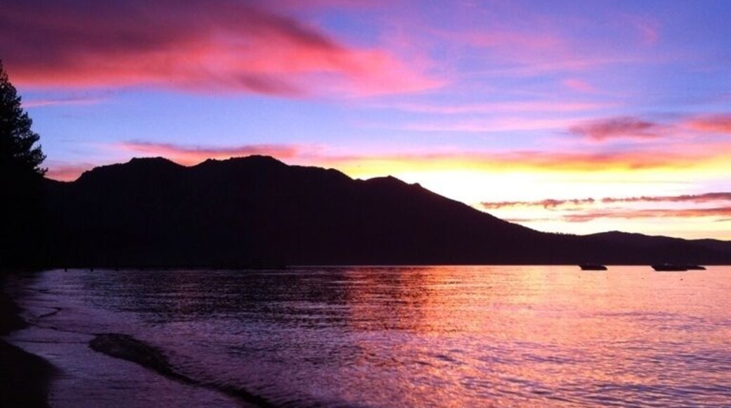 Another gorgeous sunset at the Beacon #GoldenHour