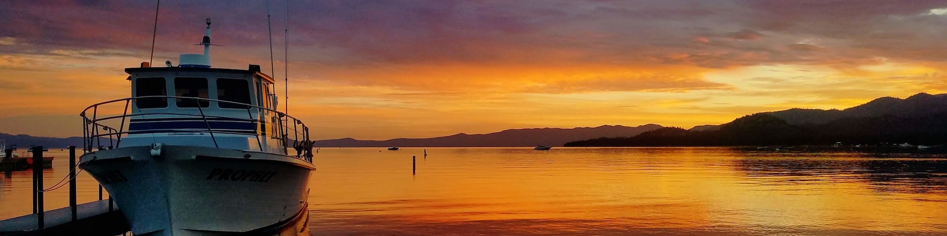 Beautiful morning before going fishing.
#adventure