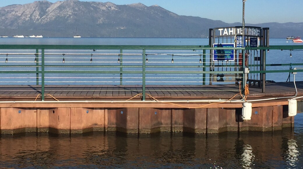 The Lake Tahoe is a altitude lake at 3 hours drive from San Francisco... good place to take it easy and relax in the summer. The crystal clear water make it an amazing place to swim and enjoy the lake activities... nice spot in the US