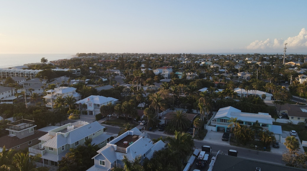 coastal town of Anna Maria Island, Florida