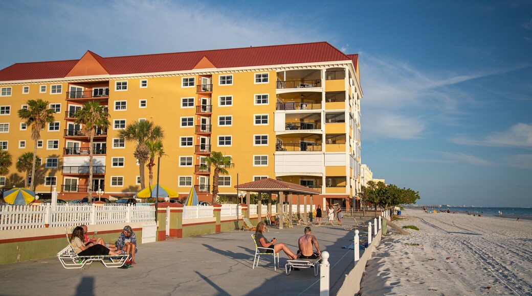 Redington Beach showing general coastal views, a coastal town and a beach