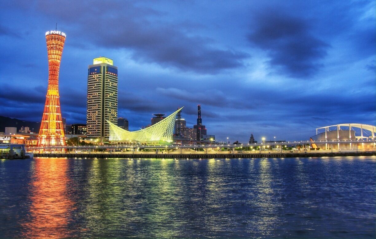 Night scene of Kobe Tower