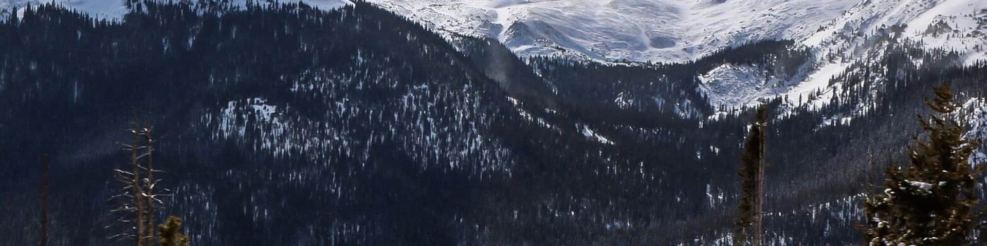 One of my FAVORITE mountain peaks, right across from the continental divide. Enjoy :)
#colorado #winterpark #continentaldivide #rockymountains