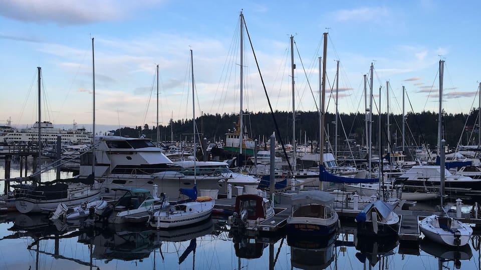 Walk along the boardwalk to take in sights of the Seattle across the Sound and Boats in the Marina. Take your car on the ferry to explore further away from the Marina. But beware of the long lines to get on the ferry back to Seattle.
#BainbridgeIsland #Seattle #LifeAtExpedia