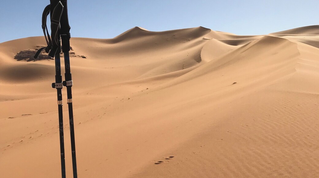 making a small break in the middle of nowhere :-) so nice to be there with an amazing silence, only the wind to listen to :-) #lifeatexpedia