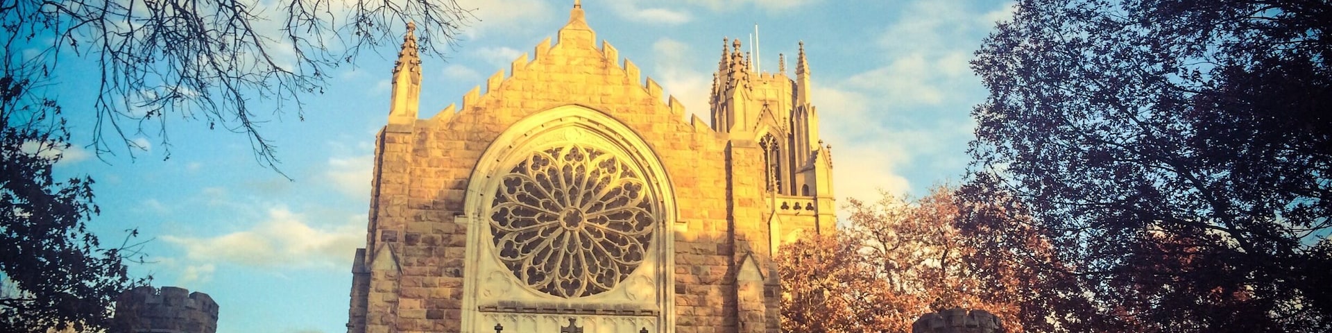 Built in the mid 1800s, this liberal arts college features gothic architecture thru out the campus. This university was founded by delegates of ten dioceses of the Episopal Church from AL, FL, GA, TX, MS, NC, SC, TN, LA, & AR wanting to create a Southern university free of Northern influences.