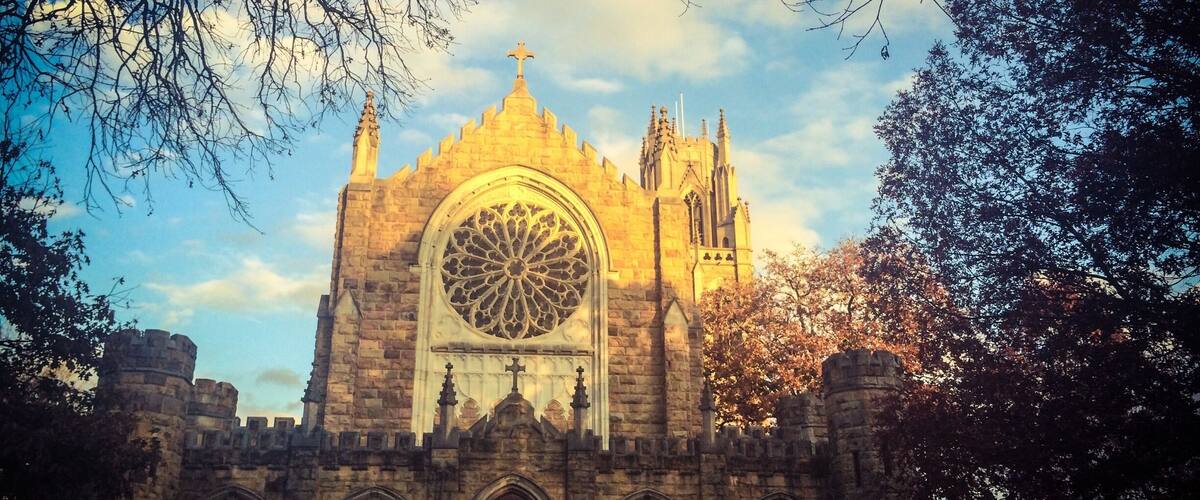Built in the mid 1800s, this liberal arts college features gothic architecture thru out the campus. This university was founded by delegates of ten dioceses of the Episopal Church from AL, FL, GA, TX, MS, NC, SC, TN, LA, & AR wanting to create a Southern university free of Northern influences.