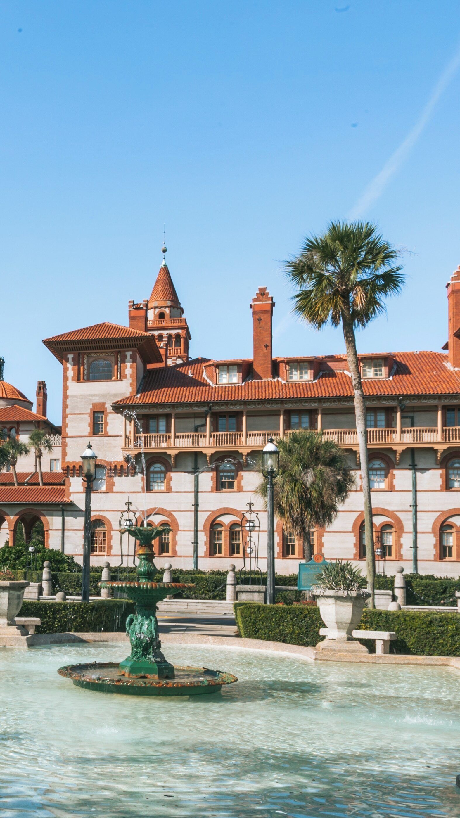 Exploration of the Phillip and Patricia Frost Museum of Science in Downtown Miami, Florida showcasing its architecture and surrounding scenery
