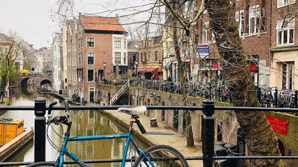 I just love this city! Third time here and I still marvel at all the bridges & bikes and the bookstores and cafes and and and...