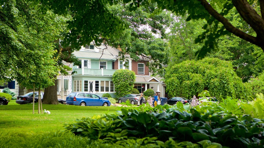 Scarborough Village mettant en vedette un jardin