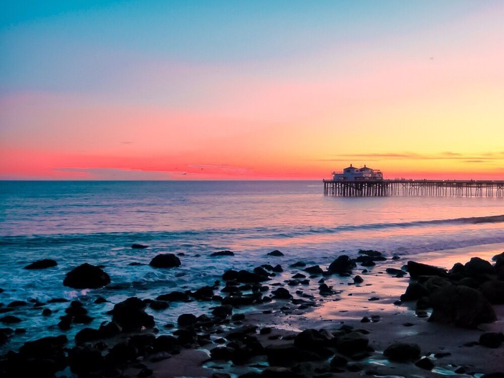 Malibu pier sunset 🌅