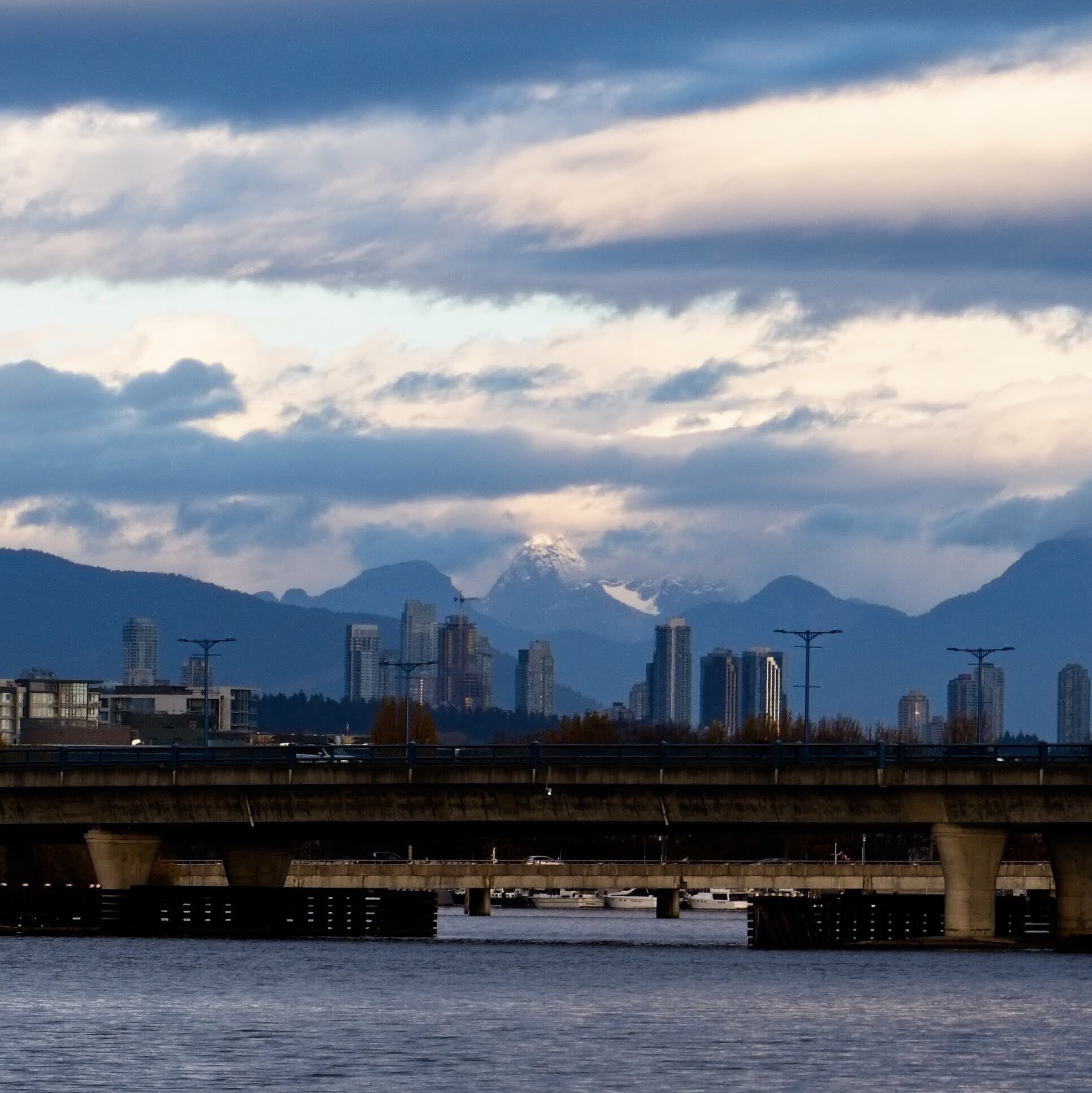 Shot by the No.2 road, Richmond