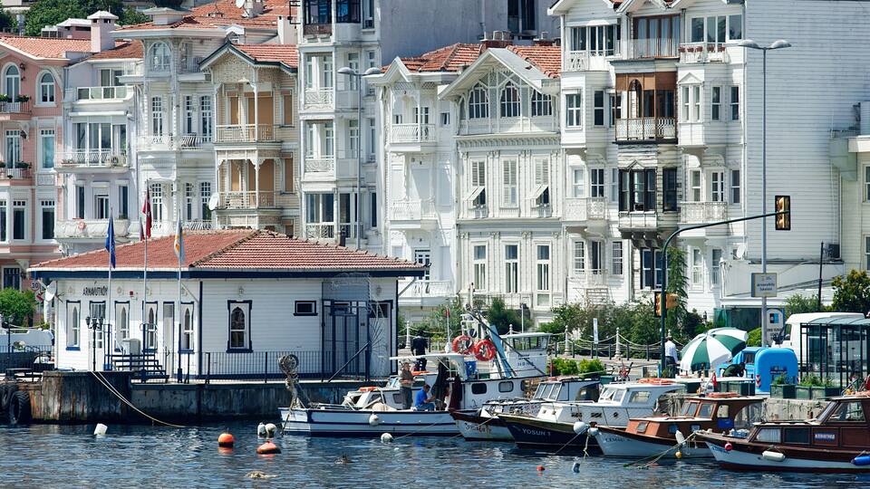 Arnavutköy Pier, Bosphorus, İstanbul