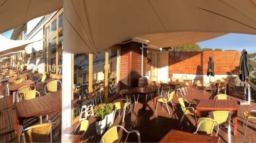 A MUST see if you are in the Riverland, and if you're in Adelaide you NEED to visit the Riverland. Banrock Station has a great restaurant that is worth dining at after you have explored the Wetland boardwalks