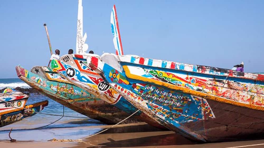 Yoff is a neighborhood in Dakar, but it is also a separate town with its own peculiarities. Yoff is known for its Muslim Community Council and its fishing villages and is considered slightly more conservative than more central parts of Dakar. To get a proper impression of traditional fishing and the beautiful pirogues a visit to the district Yoff is a good idea. Yoff is the most northeastern district of Dakar and adjoins the airport in the west. Read more on blog: http://www.travelwithallsenses.com/fishermen-of-yoff/