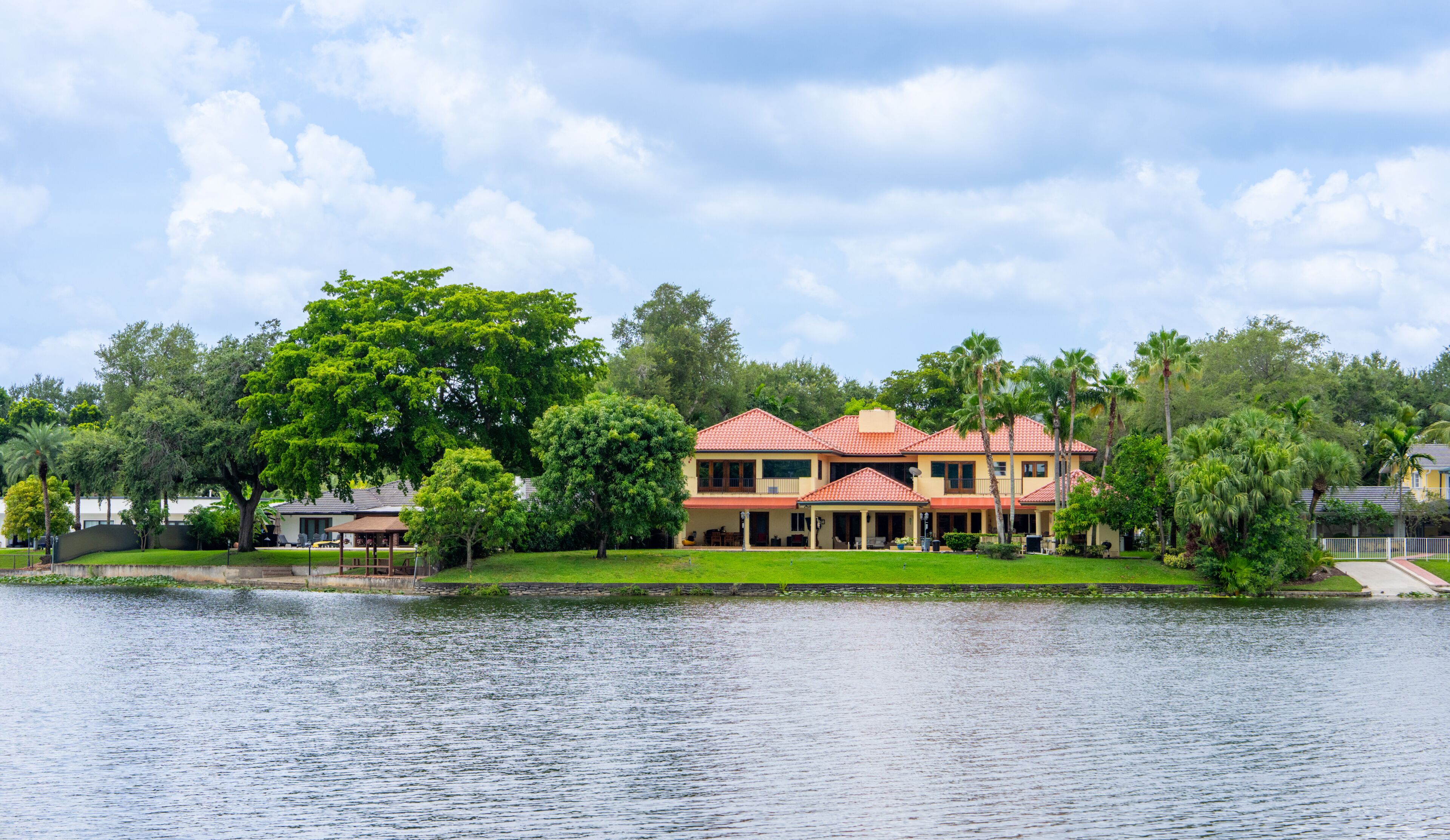 Luxury waterfront homes in Miami Lakes Florida