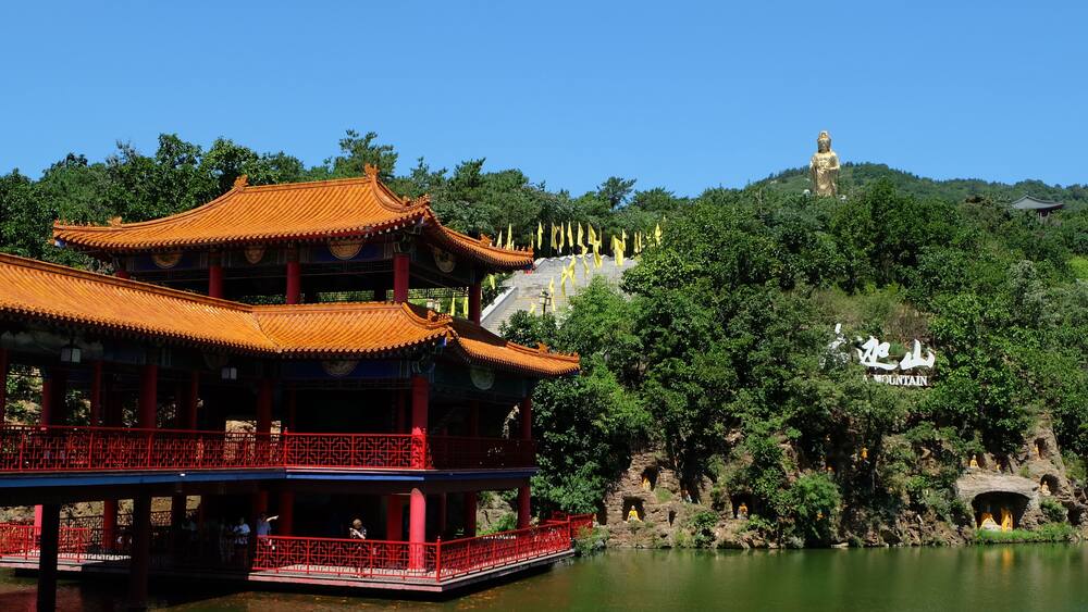 Hengshan Temple - Chinese Temple in Dalian, China for buddhism and taoism, Shutterstock ID 670626772, Purchase Order: -