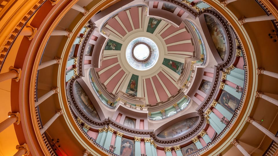 Ceiling dome of the rotunda in the Old Courthouse National Park, St. Louis, Missouri, USA