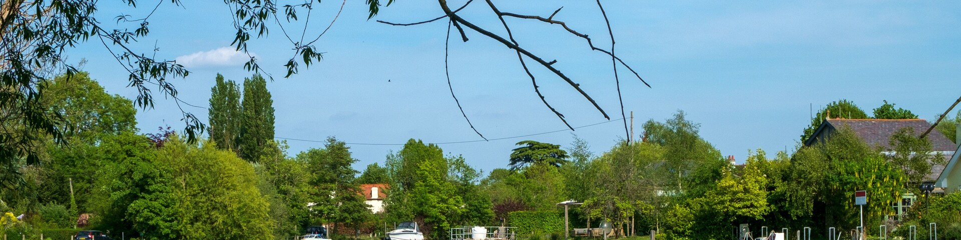 The River Thames, Shepperton, Surrey, UK.