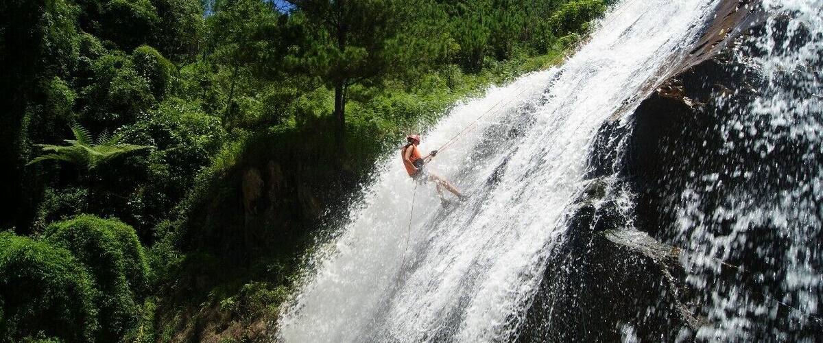 A wonderful little city in Vietnam: Da Lat.
Da Lat is a place for adventure! Canyoning it is!
Da Lat is a little town with a gorgeous market. You can a trip with the easy riders or visit waterfalls. You can also go canyoning.
I absolute loved doing this! If I have to recommend 3 places in VN this will be in it!
#outdoor #vietnam #waterlust #weekendgetaway