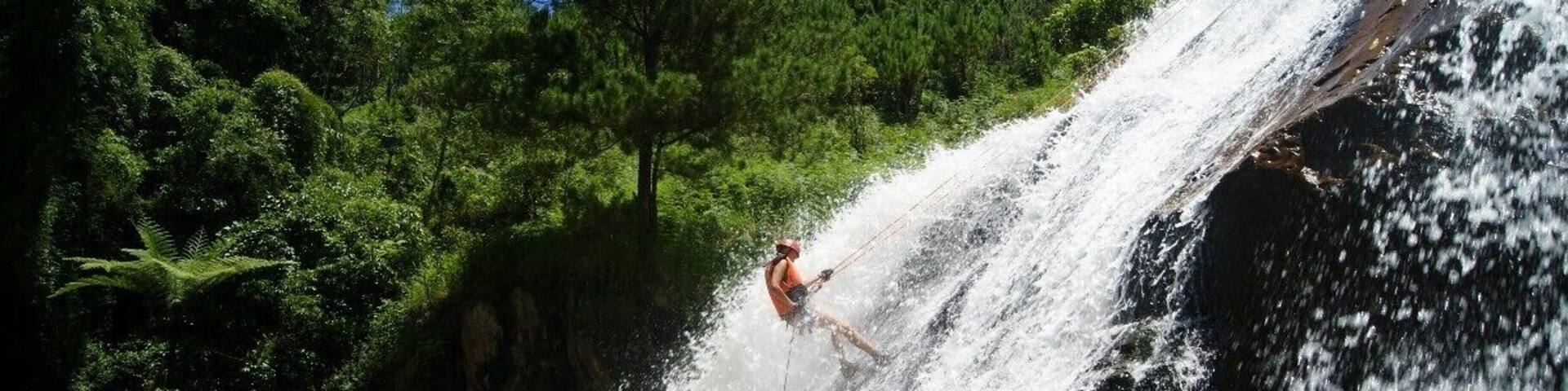 A wonderful little city in Vietnam: Da Lat.
Da Lat is a place for adventure! Canyoning it is!
Da Lat is a little town with a gorgeous market. You can a trip with the easy riders or visit waterfalls. You can also go canyoning.
I absolute loved doing this! If I have to recommend 3 places in VN this will be in it!
#outdoor #vietnam #waterlust #weekendgetaway