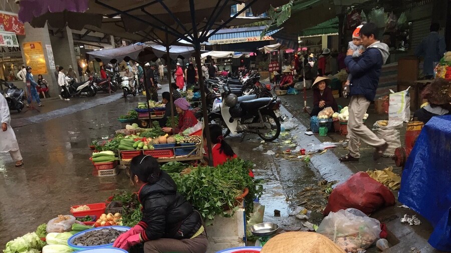 #market. Da Lat Market in Vietnam. Fresh seafood, produce, all sorts of food vendors.