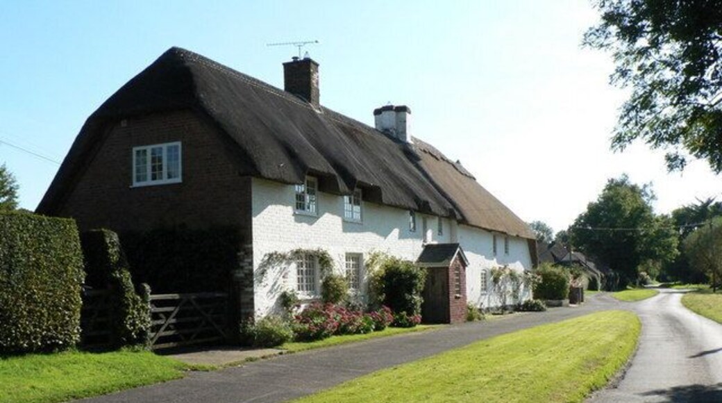 Winterborne Zelston: Brookside and Ford Cottages Brookside Cottage is in the foreground, semi-detached to Ford Cottage beyond.