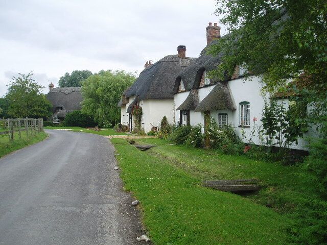 Tarrant Monkton. Perhaps best known for its well known hostelry, the Langton Arms, this village lies in the Tarrant valley - www.thelangtonarms.co.uk/