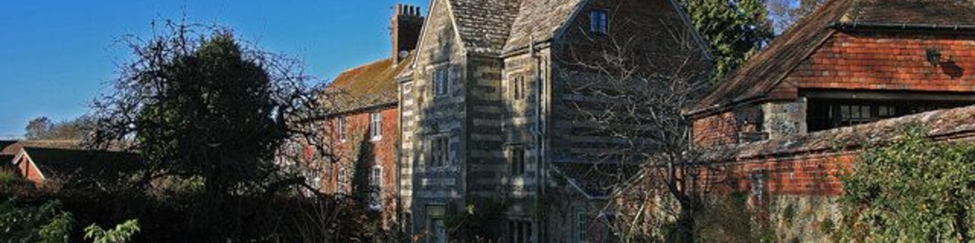 The Chantry - Iwerne Minster This is an unaltered Grade II* Listed C17 house.