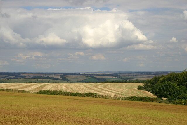Shillingstone Hill Looking towards '70 acre' field on Shillingstone Hill