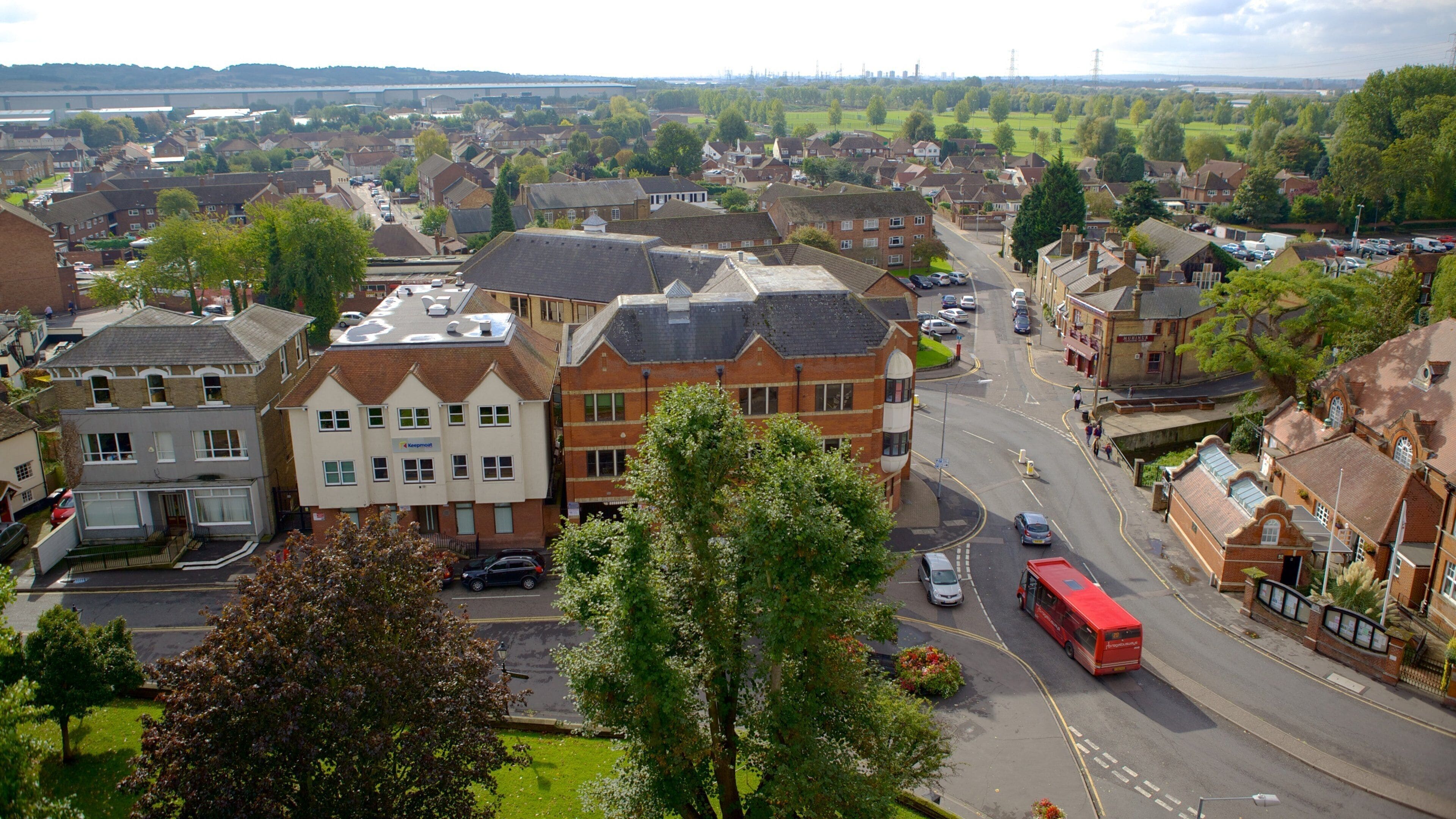 Abadía de Waltham que incluye patrimonio de arquitectura y escenas urbanas