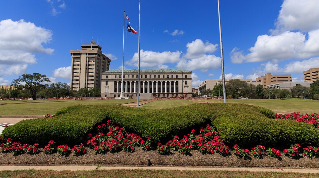 Flowers in front of the Jack K. Williams Systems Administration building at Texas A & M University in College Station, Texas. Founded in 1876.