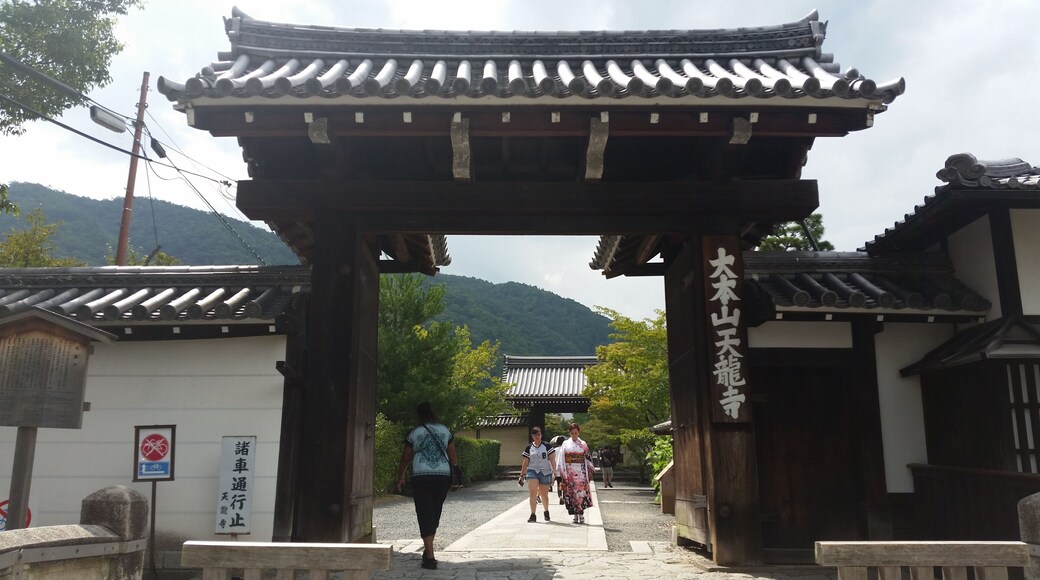 The entrance to Tenryuji Temple