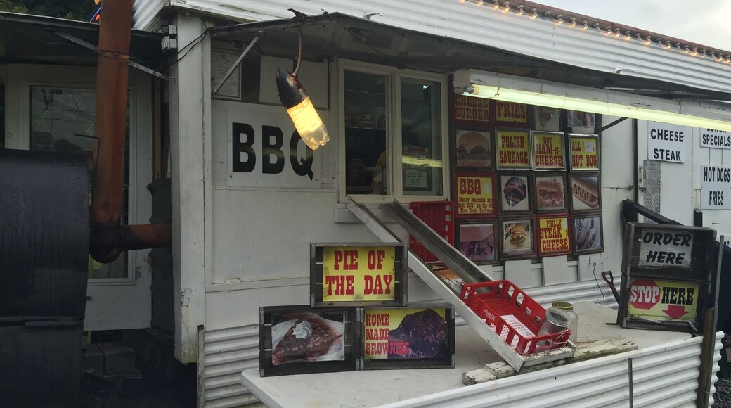 A great little drive thru that specializes in the Mayberry style pork shop and BBQ. Right off the exit and near the Blue Ridge Parkway.
