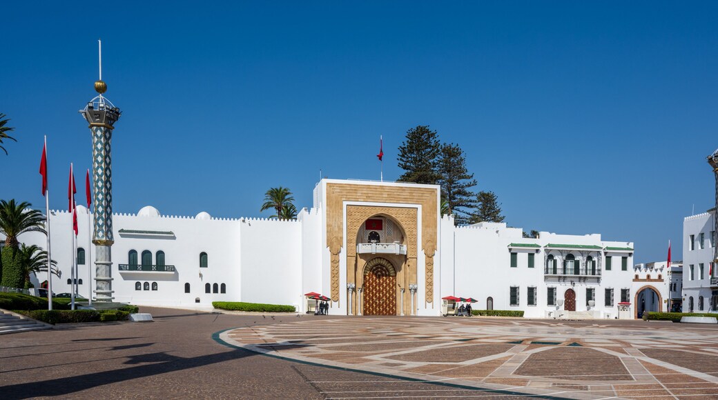 Hassan II square in Tetouan, Tétouan, Morocco. The photography also shows the Royal Palace of Tétouan.