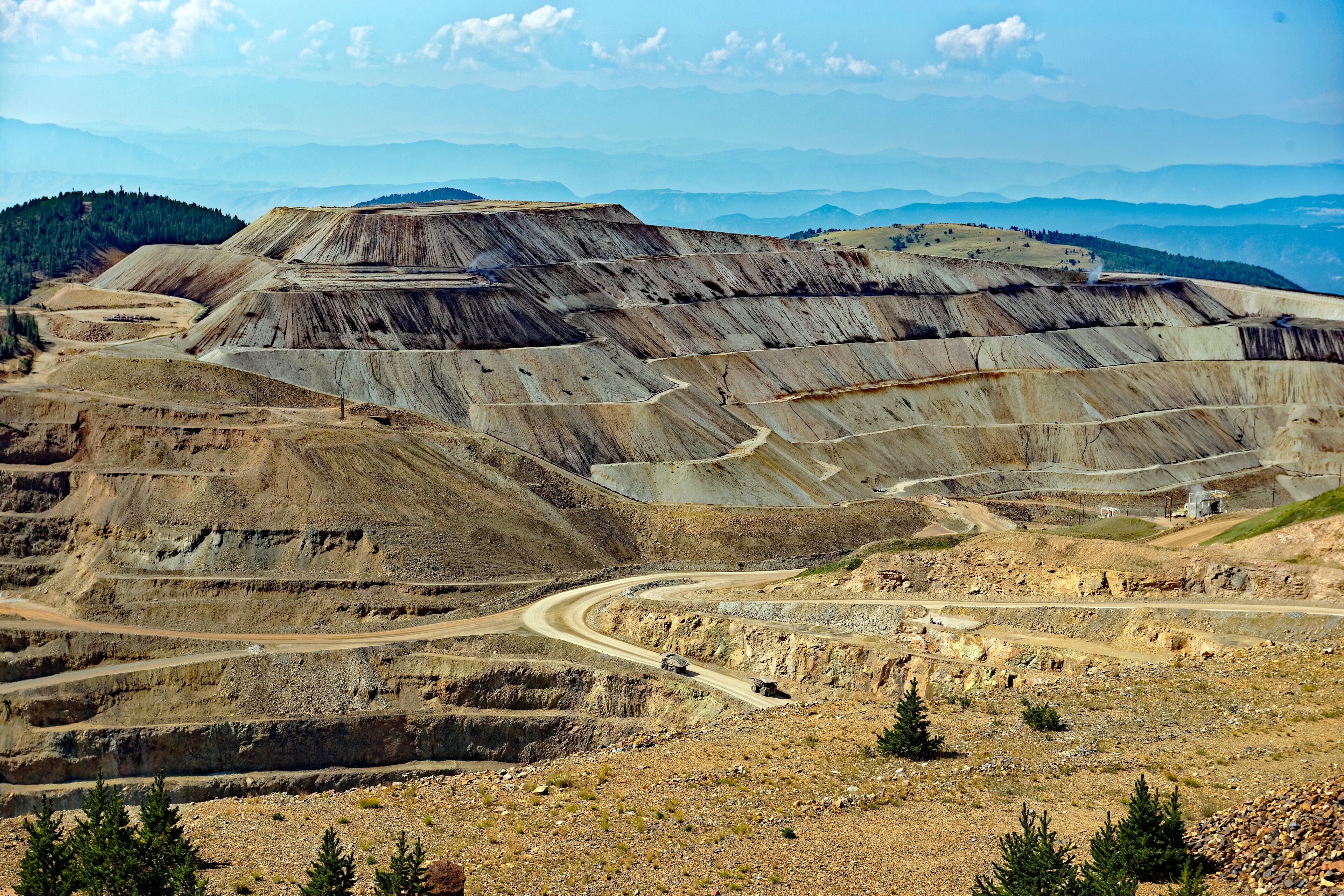 View from the American Eagles Overlook near Victor, Colorado, U.S.A., of the active Cripple Creek mining district open cast gold mine